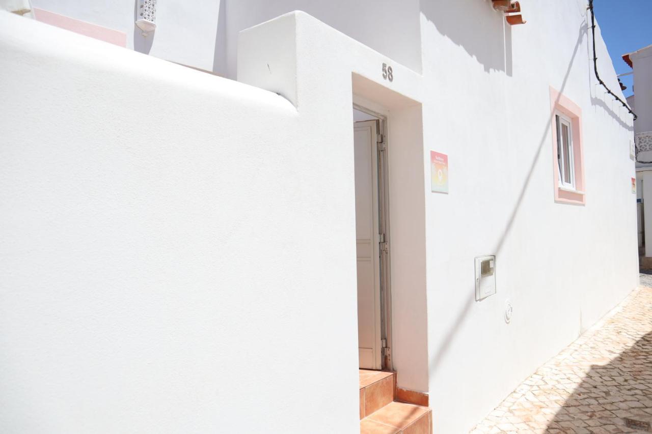 Salema Beach Home Екстериор снимка
